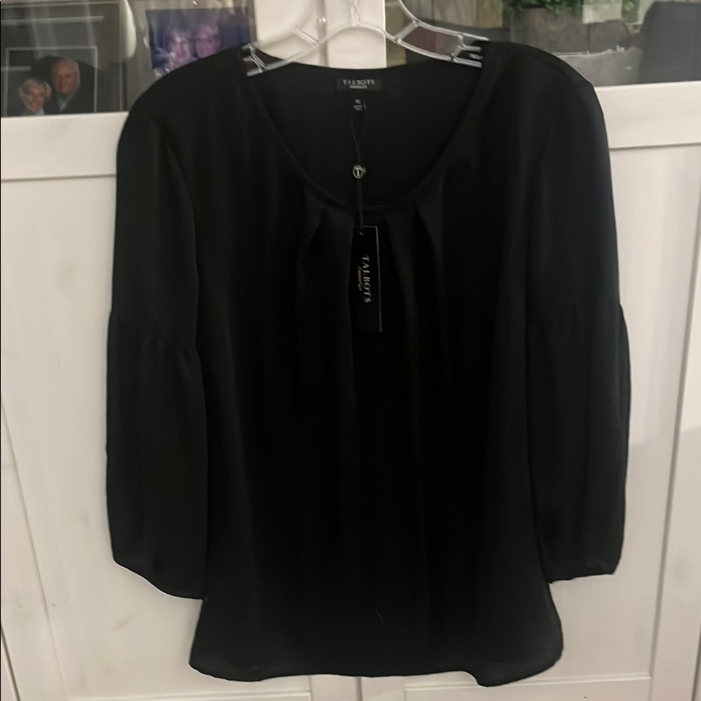 Women's Black Top